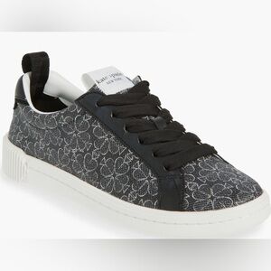 ♠️ Kate spade Flower Lace Up Sneaker. Ladies 7.5